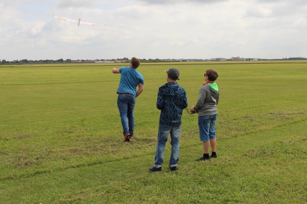 2018-06-24-modellflugtag-2700AB3D1-984B-45B9-C3E4-21A0F095AF57.jpg
