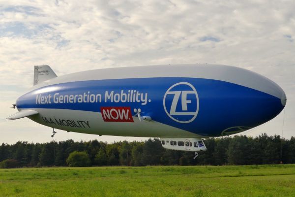 zeppelin-bild-a-9-deB1531D23-60C3-9207-74E0-B377FB016284.jpg